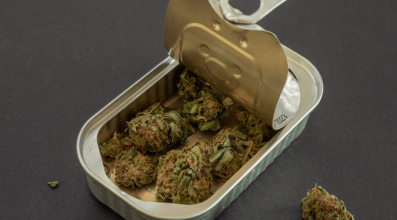 How to Save Money Buying Weed in Bulk