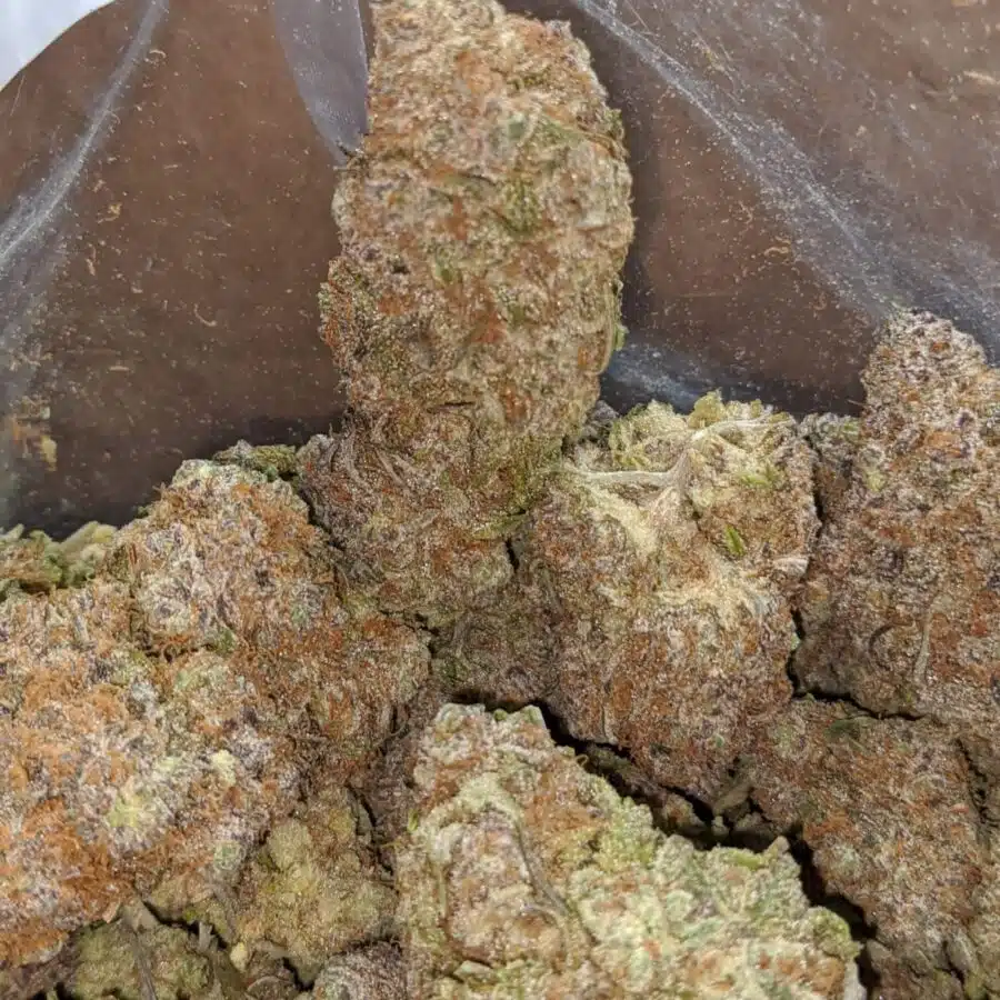 strawberry sour deisel 3 I Strawberry Sour Diesel