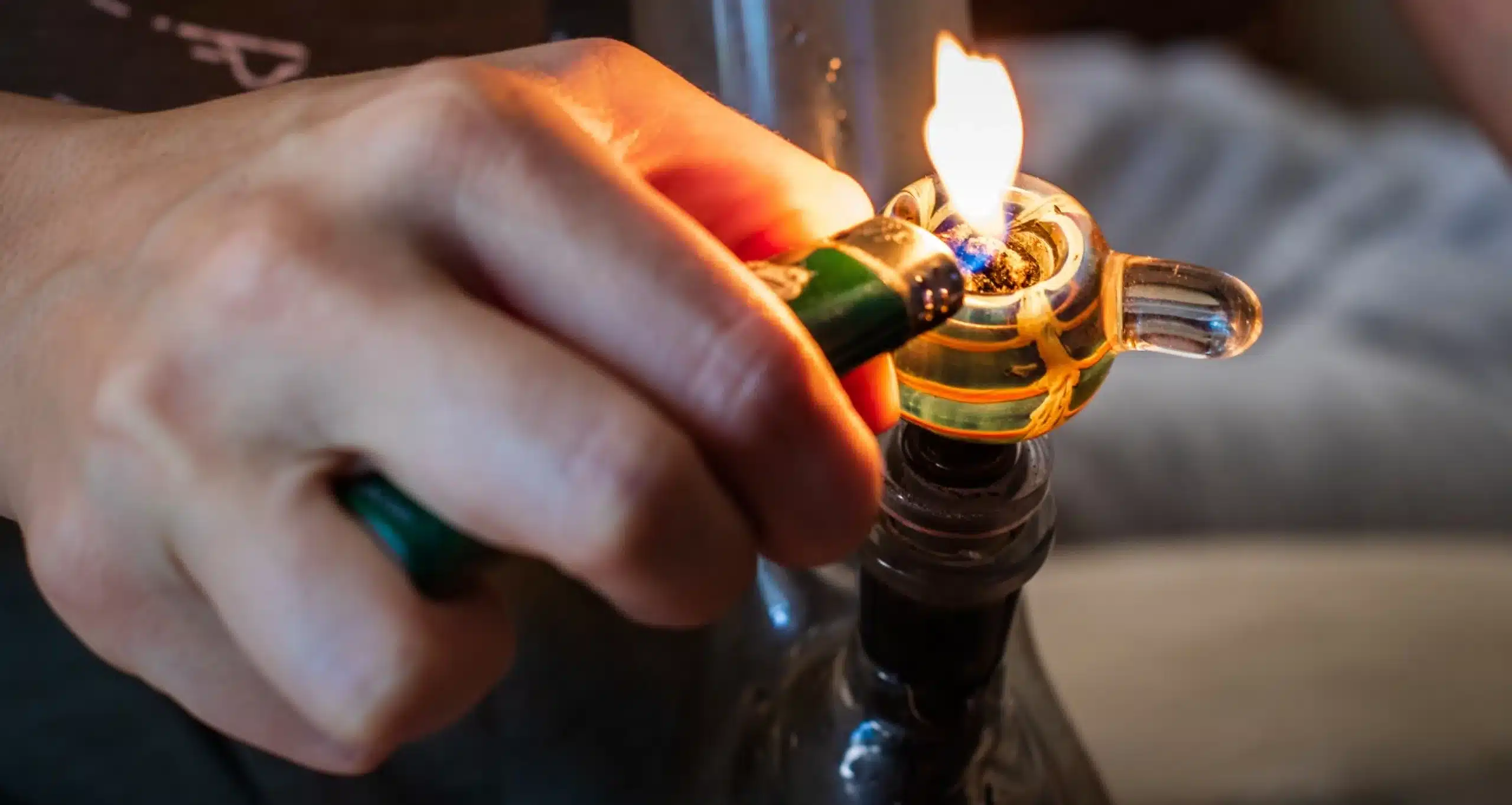 how do you smoke moon rock weed?