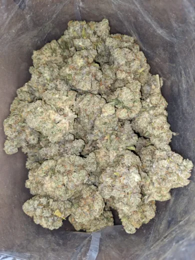 $ 60 Oz - Pineapple Skunk (2) 60 Oz Pineapple Skunk 2 I Legacy